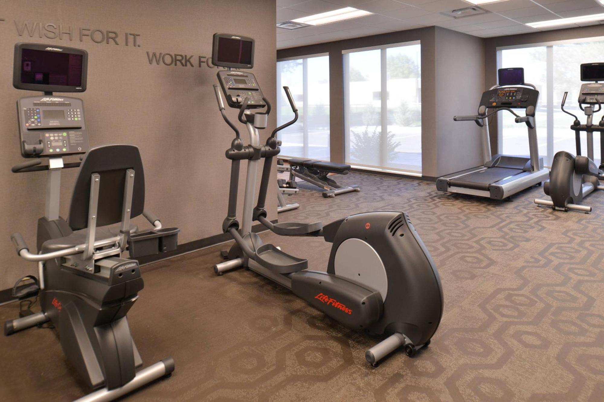 Fairfield Inn & Suites Фармінґтон Екстер'єр фото