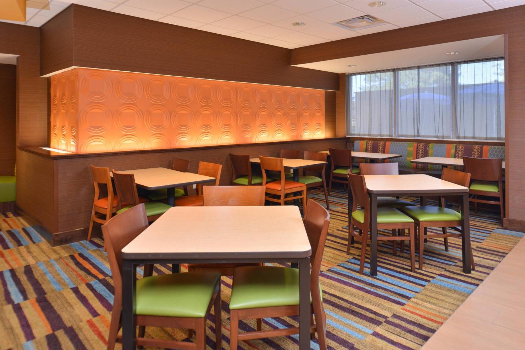 Fairfield Inn & Suites Фармінґтон Екстер'єр фото