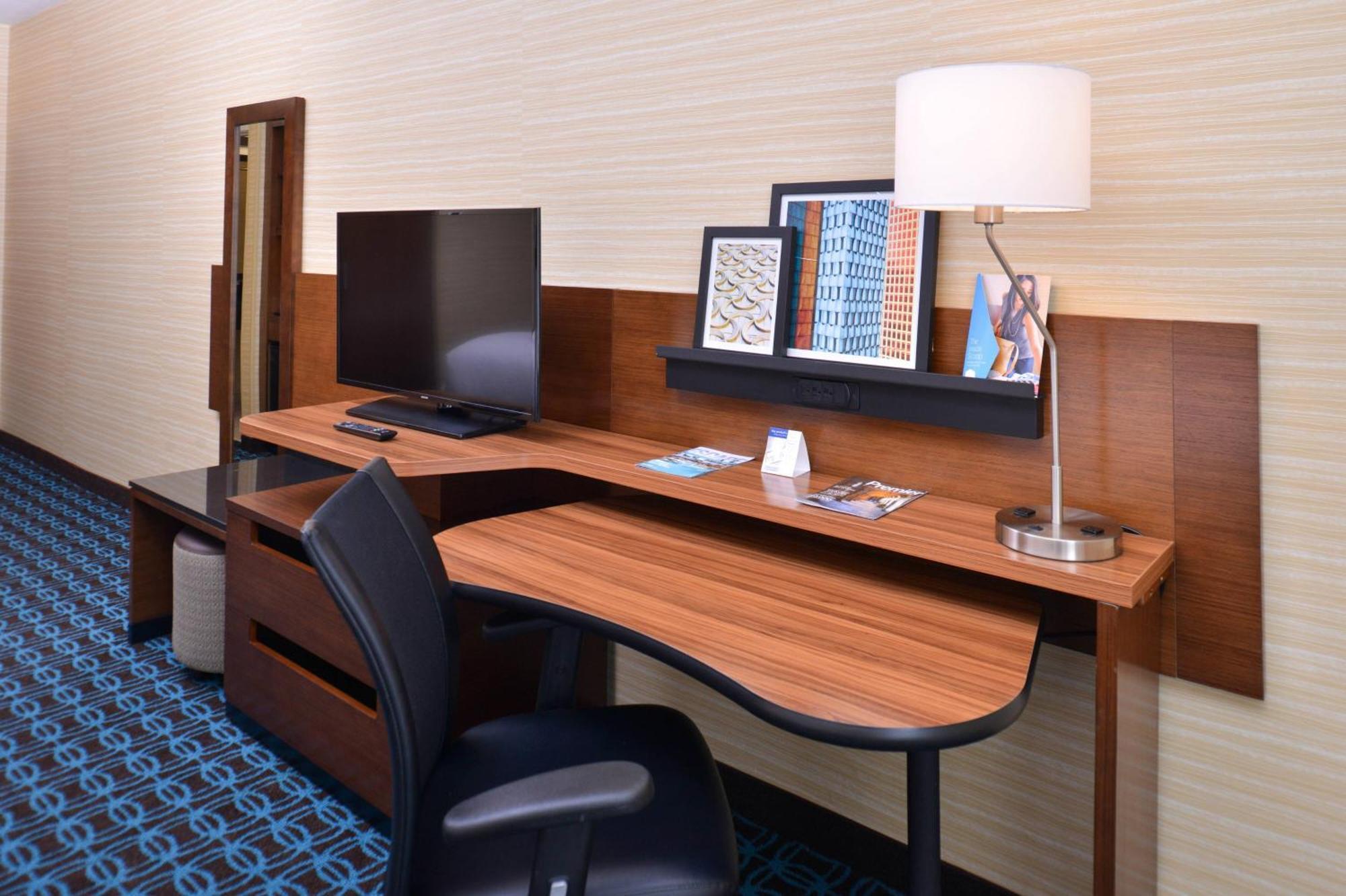 Fairfield Inn & Suites Фармінґтон Екстер'єр фото