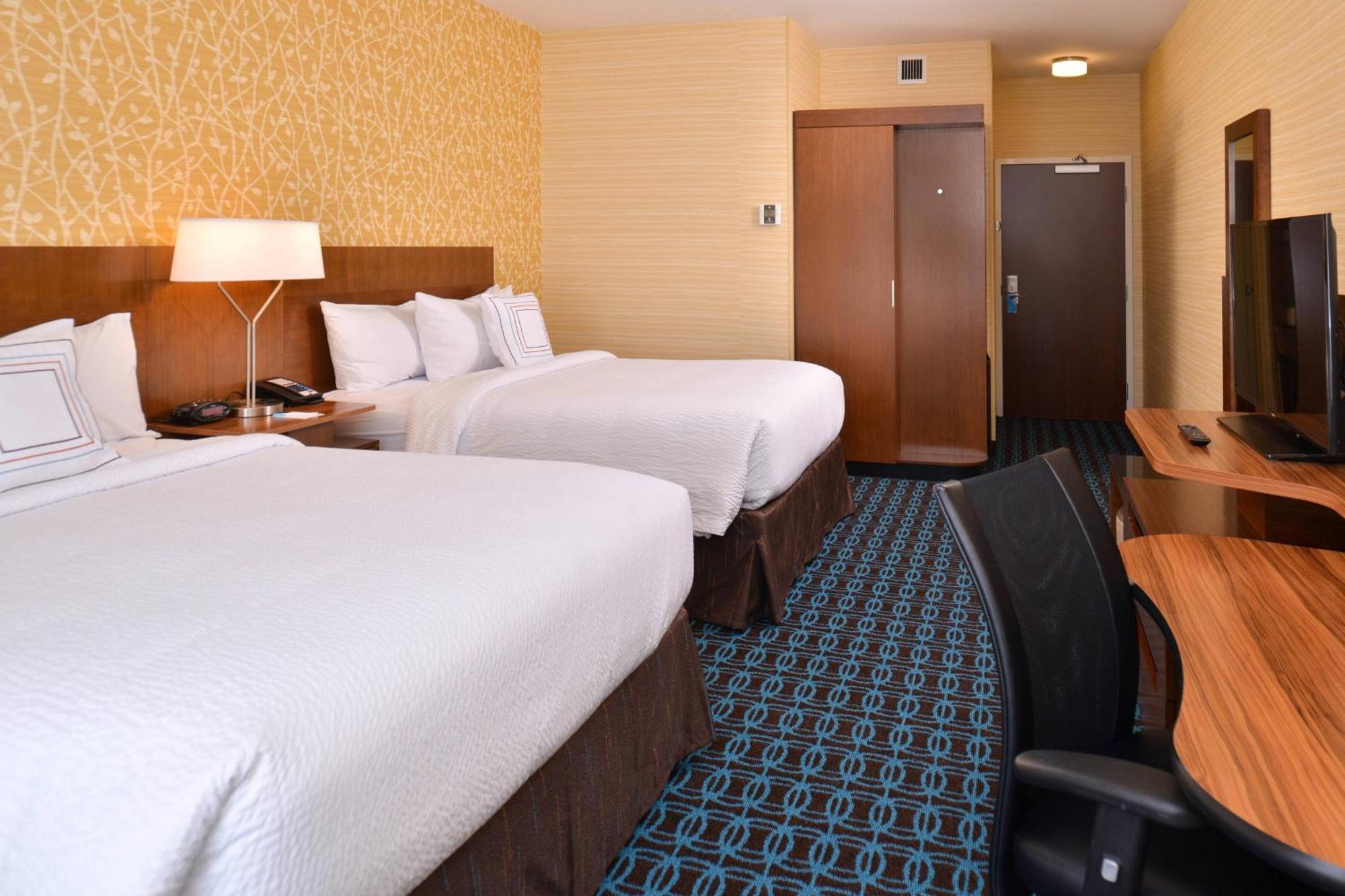 Fairfield Inn & Suites Фармінґтон Екстер'єр фото